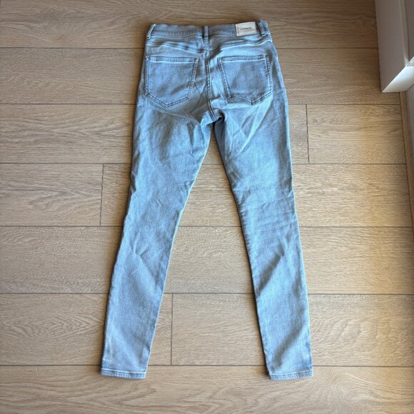 Express Light wash skinny jeans Size 4L - Picture 3 of 8